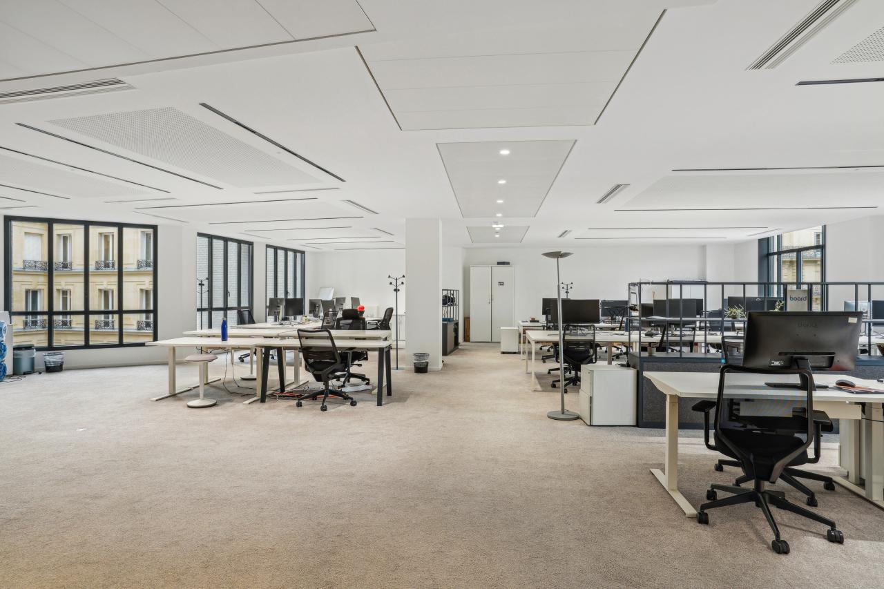 Bureau Paris 779m² Location bureau Paris OLBUR2428373 4